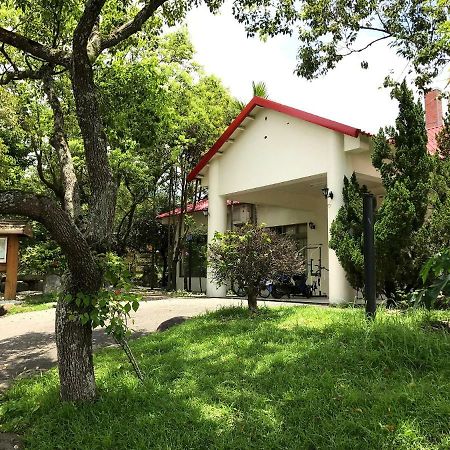 Field House B&B 율리 외부 사진